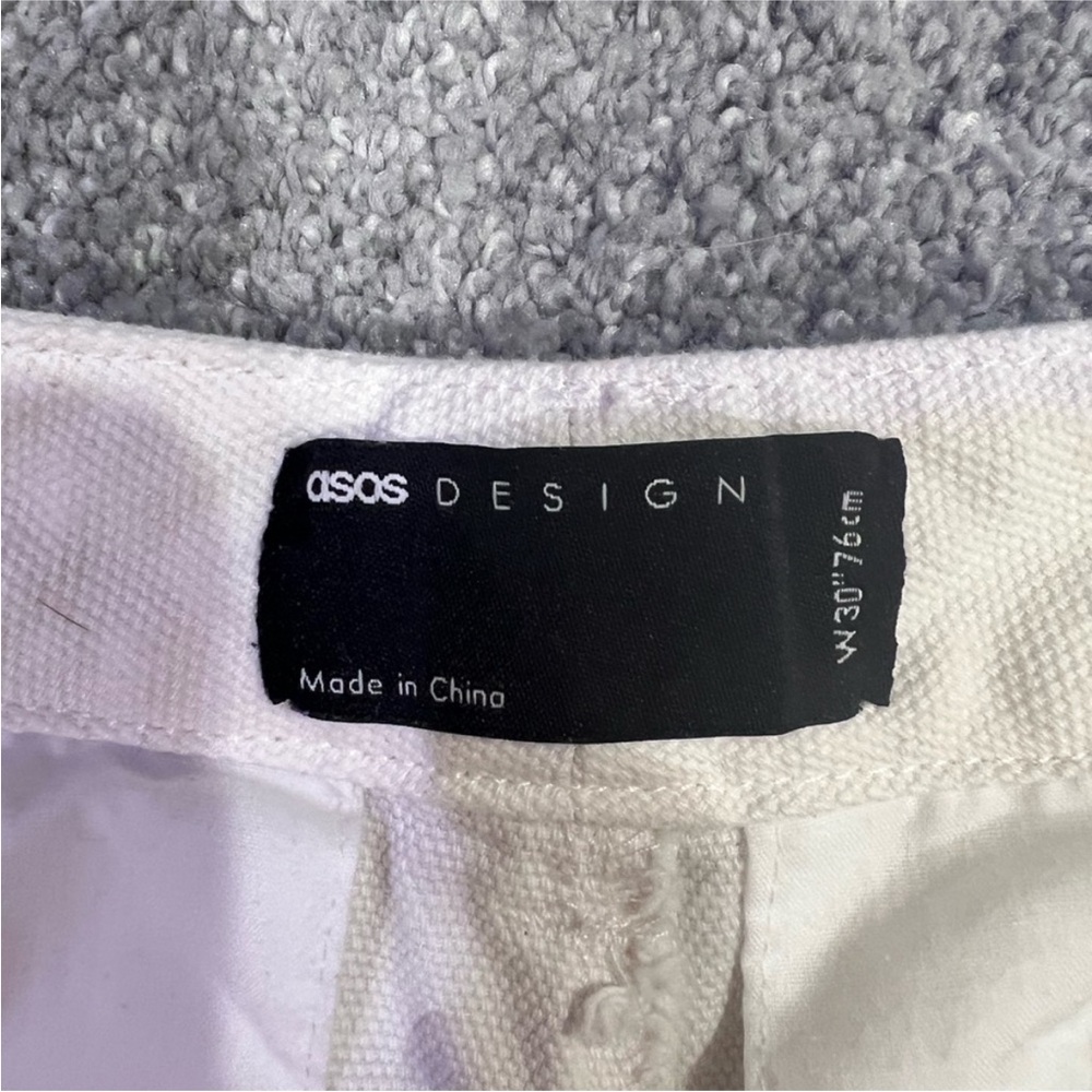 ASOS Design White cargo shorts size M